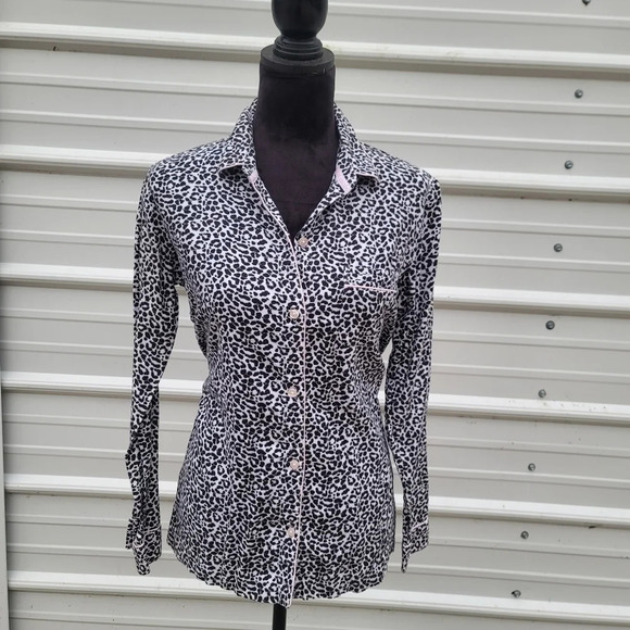 Victoria's Secret Sz S Black White Gray Leopard Button Front Pajama Top Long Slv - Picture 1 of 10
